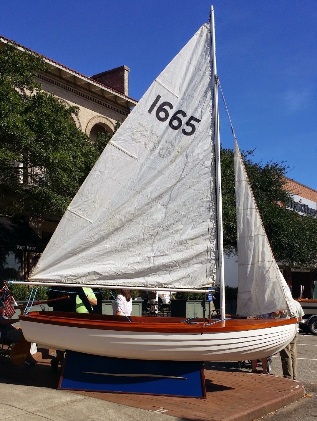 452CarsonBenton Wooden Boat Show SC